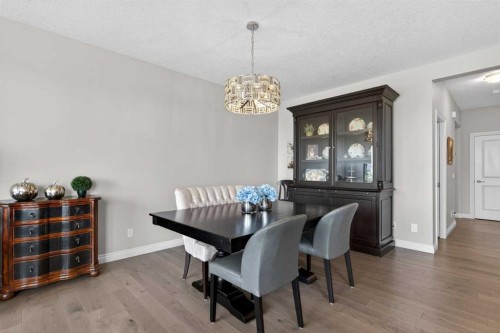 73 Rockyvale Green Nw, Calgary, AB - Indoor Photo Showing Dining Room