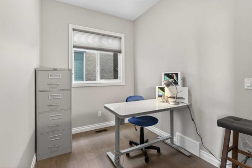 73 Rockyvale Green Nw, Calgary, AB - Indoor Photo Showing Office