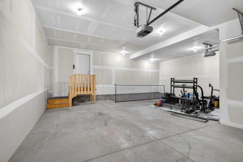 73 Rockyvale Green Nw, Calgary, AB - Indoor