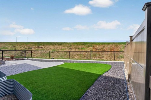 73 Rockyvale Green Nw, Calgary, AB - Outdoor