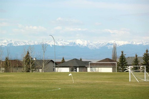 73 Rockyvale Green Nw, Calgary, AB - Outdoor