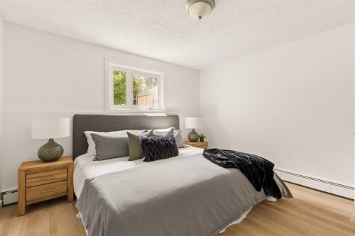 101-930 18 Avenue Sw, Calgary, AB - Indoor Photo Showing Bedroom