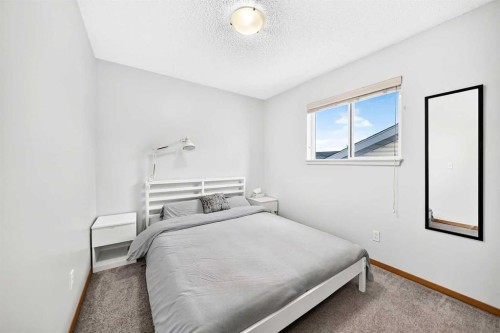 3628 Catalina Boulevard Ne, Calgary, AB - Indoor Photo Showing Bedroom