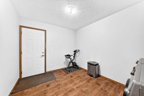 3628 Catalina Boulevard Ne, Calgary, AB - Indoor Photo Showing Gym Room