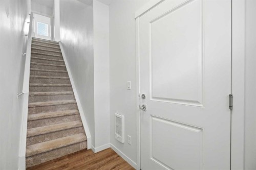 611-355 Nolancrest Heights Nw, Calgary, AB - Indoor Photo Showing Other Room