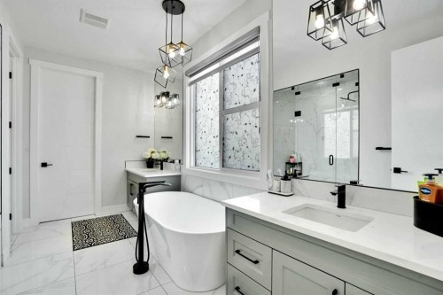 36 Waterford Terrace, Chestermere, AB - Indoor Photo Showing Bathroom