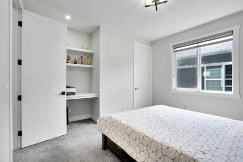 36 Waterford Terrace, Chestermere, AB - Indoor Photo Showing Bedroom