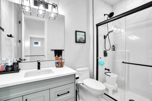 36 Waterford Terrace, Chestermere, AB - Indoor Photo Showing Bathroom