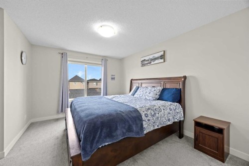 867 Walgrove Boulevard Se, Calgary, AB - Indoor Photo Showing Bedroom