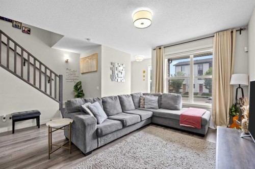 867 Walgrove Boulevard Se, Calgary, AB - Indoor Photo Showing Living Room