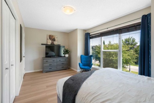 1258 New Brighton Drive Se, Calgary, AB - Indoor Photo Showing Bedroom