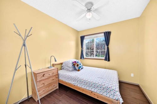 96 Covington Court Ne, Calgary, AB - Indoor Photo Showing Bedroom
