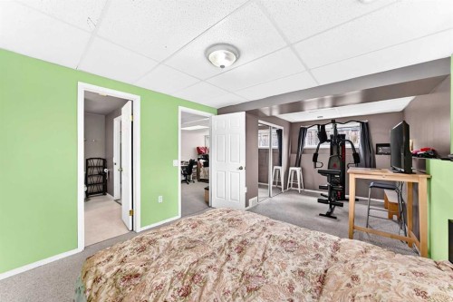 96 Covington Court Ne, Calgary, AB - Indoor Photo Showing Bedroom