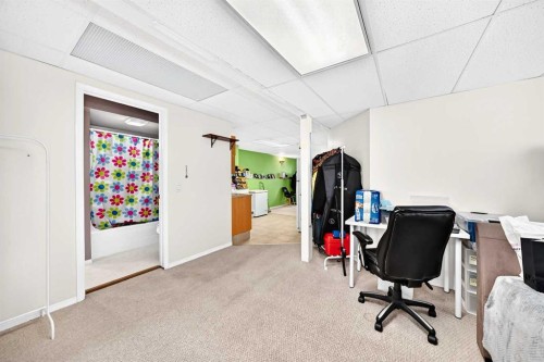 96 Covington Court Ne, Calgary, AB - Indoor