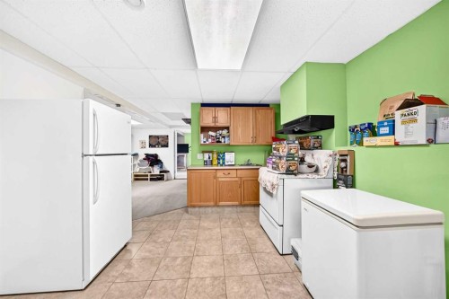 96 Covington Court Ne, Calgary, AB - Indoor Photo Showing Laundry Room