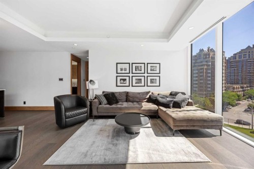 701-738 1 Avenue Sw, Calgary, AB - Indoor Photo Showing Living Room