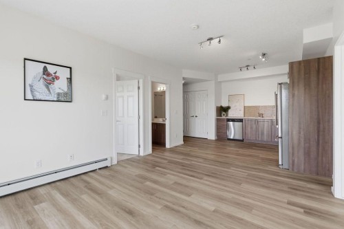 3209-99 Copperstone Park Se, Calgary, AB - Indoor