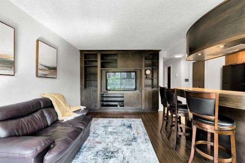 302-1730 7 Street, Calgary, AB - Indoor