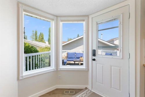 34 West Mcmanus Road, Cochrane, AB - Indoor Photo Showing Other Room