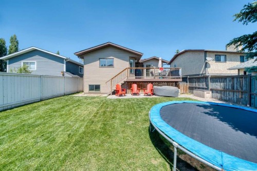 71 Riverglen Crescent Se, Calgary, AB - Outdoor With Deck Patio Veranda With Backyard