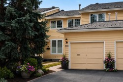 360 Point Mckay Gardens NW Calgary, AB T3B 4V8