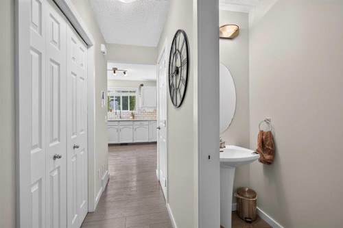 66 Canoe Close Sw, Airdrie, AB - Indoor
