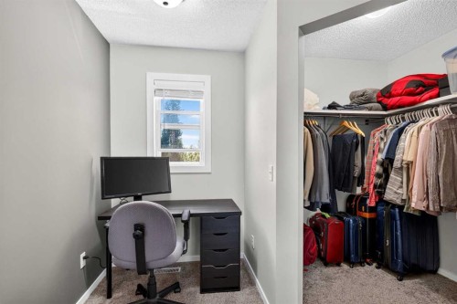 66 Canoe Close Sw, Airdrie, AB - Indoor