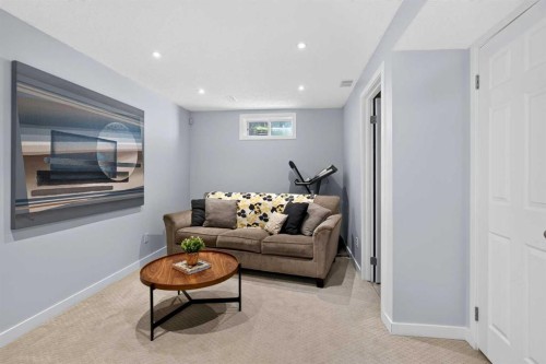 66 Canoe Close Sw, Airdrie, AB - Indoor