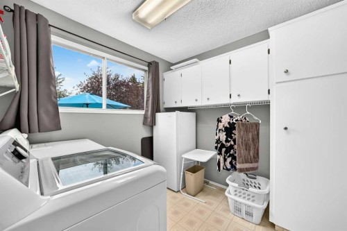 43 Brabourne Mews Sw, Calgary, AB - Indoor