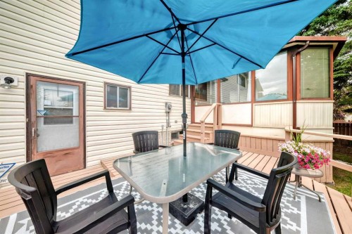 43 Brabourne Mews Sw, Calgary, AB - Outdoor With Deck Patio Veranda With Exterior