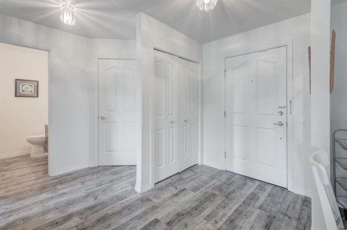 1114-1818 Simcoe Boulevard Sw, Calgary, AB - Indoor Photo Showing Other Room