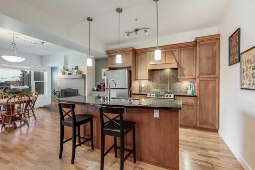 206-1818 14 Street Sw, Calgary, AB - Indoor Photo Showing Kitchen With Upgraded Kitchen