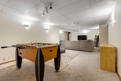 1324 Lake Sylvan Drive Se, Calgary, AB 