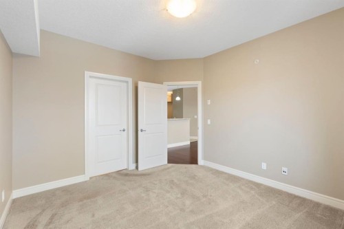 2444-2330 Fish Creek Boulevard Sw, Calgary, AB - Indoor