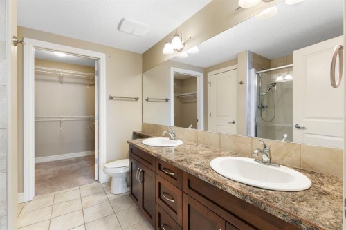 2444-2330 Fish Creek Boulevard Sw, Calgary, AB - Indoor Photo Showing Bathroom