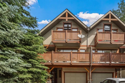 4-813 5Th Street, Canmore, AB - Outdoor