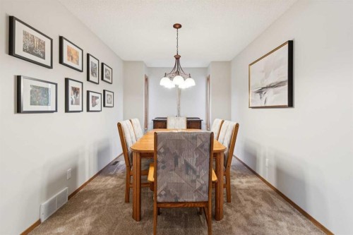 410 Millrise Drive Sw, Calgary, AB - Indoor Photo Showing Dining Room