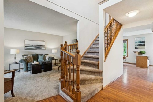 410 Millrise Drive Sw, Calgary, AB - Indoor Photo Showing Other Room