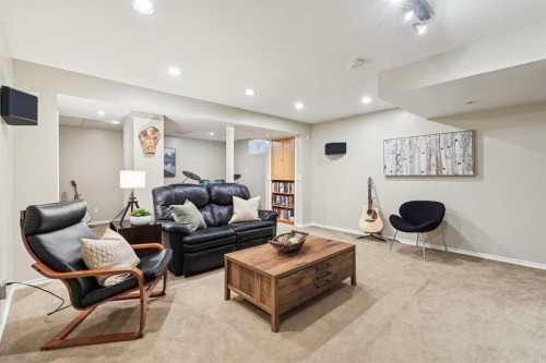 410 Millrise Drive Sw, Calgary, AB - Indoor