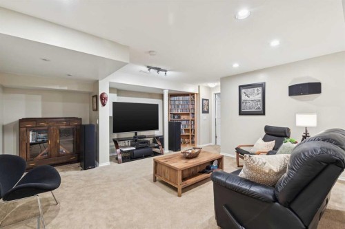 410 Millrise Drive Sw, Calgary, AB - Indoor