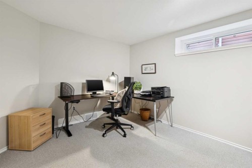 410 Millrise Drive Sw, Calgary, AB - Indoor