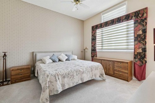 38 Edgevalley Manor Nw, Calgary, AB - Indoor Photo Showing Bedroom