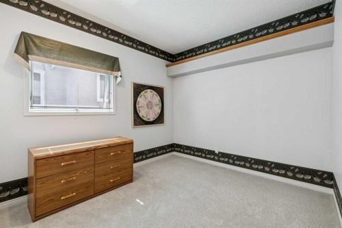 38 Edgevalley Manor Nw, Calgary, AB - Indoor Photo Showing Other Room