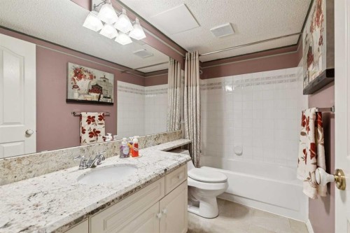 38 Edgevalley Manor Nw, Calgary, AB - Indoor Photo Showing Bathroom