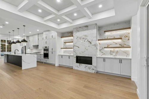 1810 19 Avenue Nw, Calgary, AB - Indoor Photo Showing Kitchen With Upgraded Kitchen