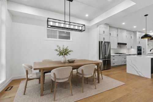 1810 19 Avenue Nw, Calgary, AB - Indoor Photo Showing Dining Room