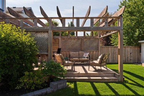 36 Cranfield Manor Se, Calgary, AB - Outdoor