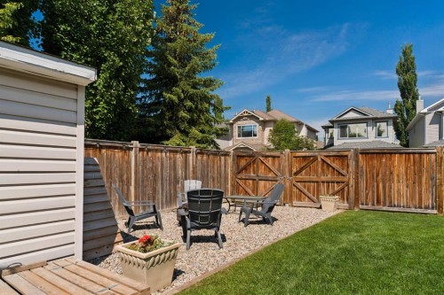 36 Cranfield Manor Se, Calgary, AB - Outdoor
