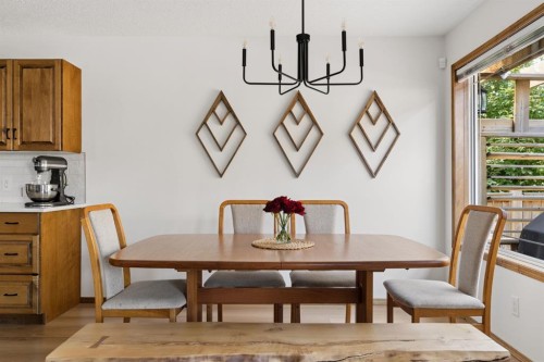 36 Cranfield Manor Se, Calgary, AB - Indoor Photo Showing Dining Room