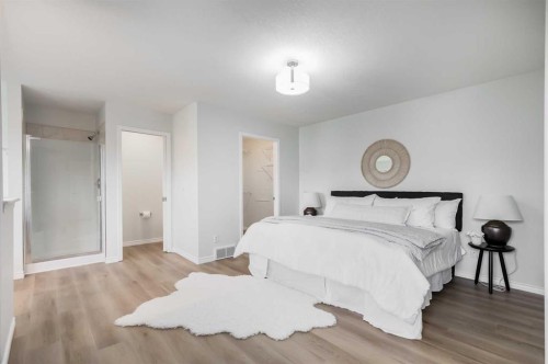 155 Prominence Heights Sw, Calgary, AB - Indoor Photo Showing Bedroom